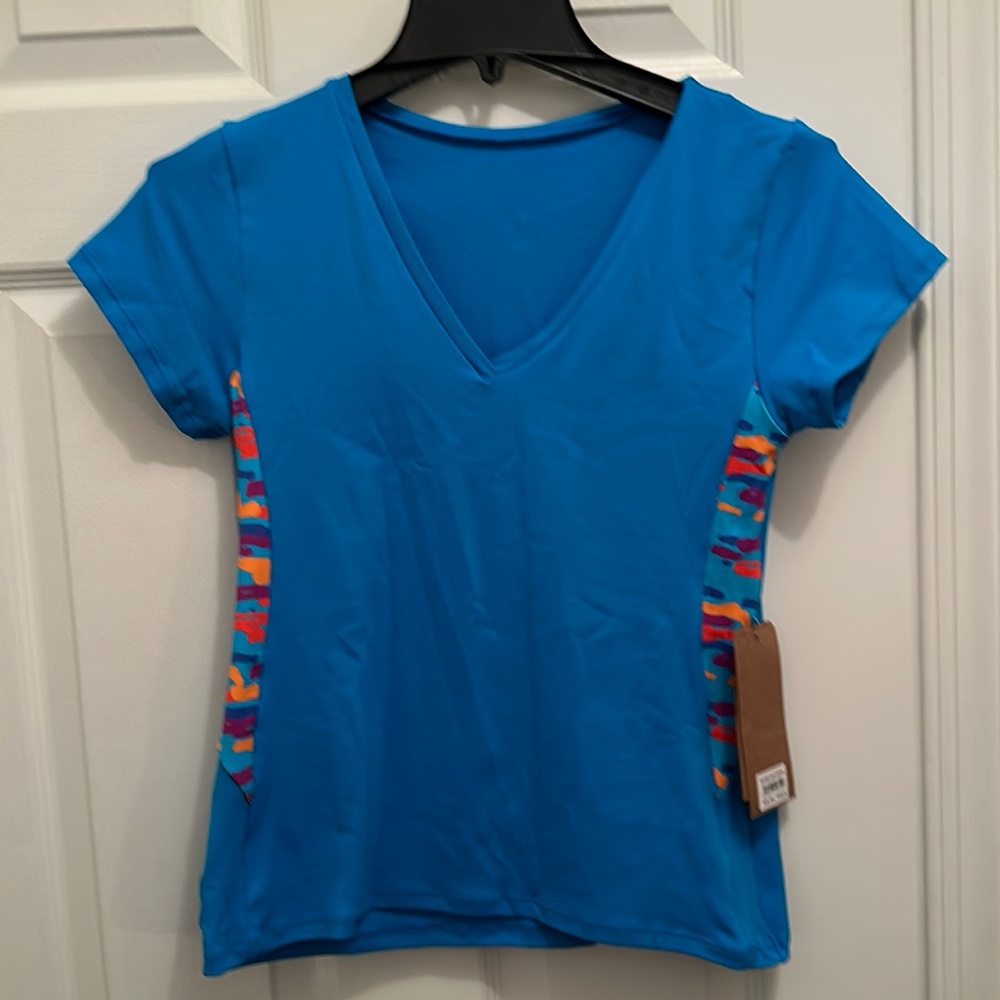 Dona Jo v neck top